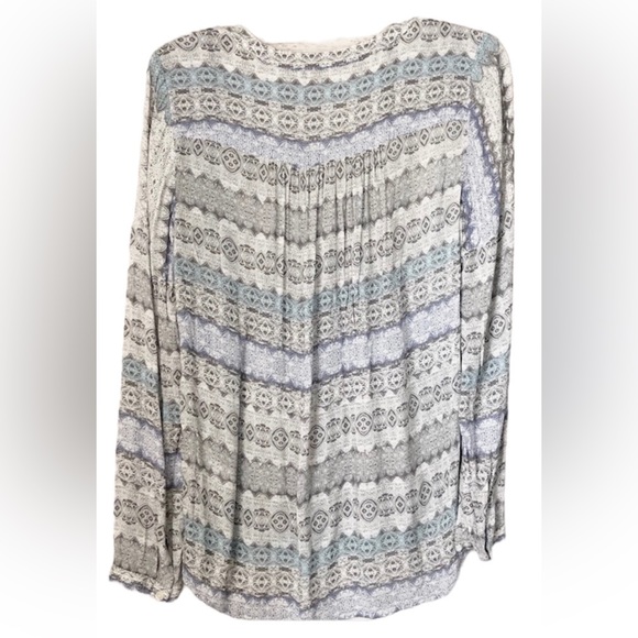 COPY - Lucky Brand Top. Size Extra Small - Picture 2 of 3